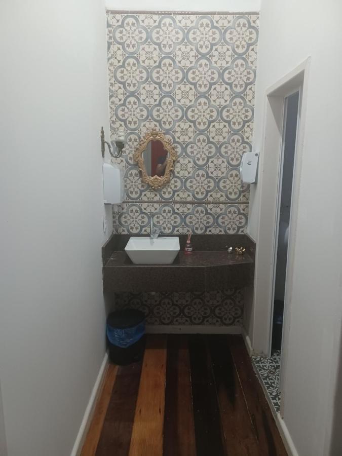 Casarao Hostel & Quartos Privados ฟลอเรียนอโปลิส ภายนอก รูปภาพ
