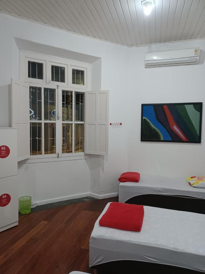 Casarao Hostel & Quartos Privados ฟลอเรียนอโปลิส ภายนอก รูปภาพ